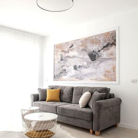 West Residence Apartments Τιμισοάρα Εξωτερικό φωτογραφία