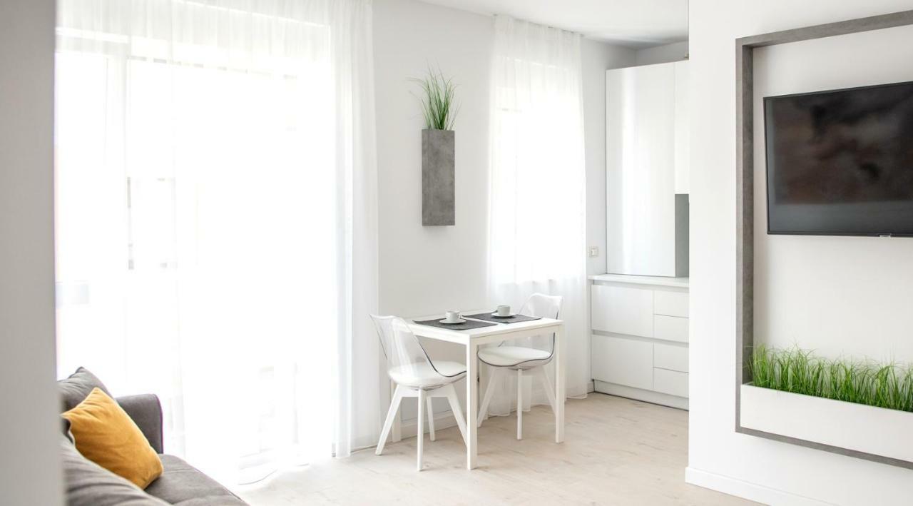 West Residence Apartments Τιμισοάρα Εξωτερικό φωτογραφία